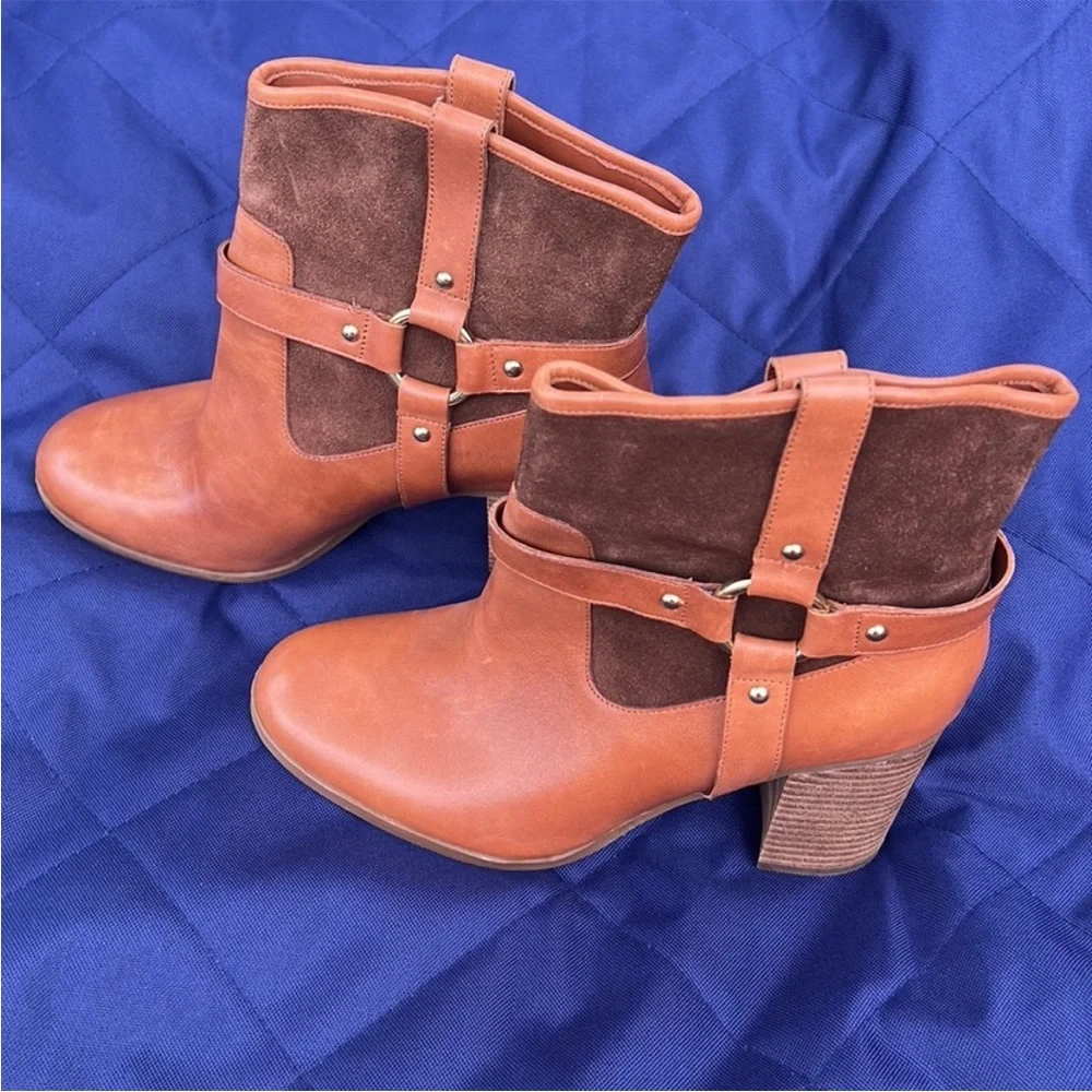 Ralph Lauren Women’s Dylan Tan Leather Brown Suede Gold Ankle Bootie Shoe Size 7